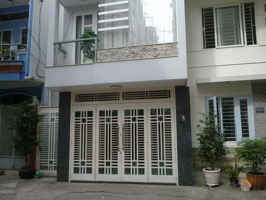 Bán gấp nhà MT Lê Văn Huân, p13, Q. Tân Bình; 5 tầng; 4m x 18m; Giá 9,2 tỷ  
