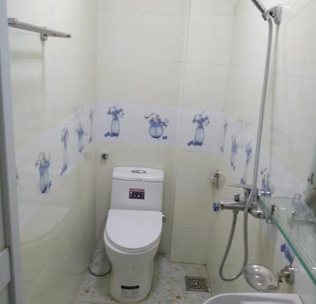 Bán gấp nhà Hồng Mai 38m2, 5 tầng, giá 3,4 tỷ