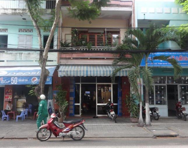 Bán nhà mặt tiền duy nhất ngang 4.5x19m đường Nguyễn Văn Cừ, Q. 1, giá cực rẻ chỉ 17.9 tỷ