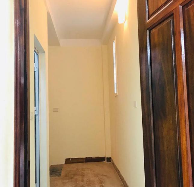 Bán nhà ngõ 5 Phan Đình Giót, La Khê, Hà Đông, diện tích 40m2, giá 2,2 tỷ, LH 0979788218