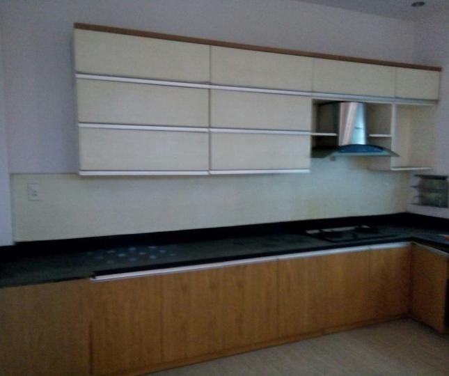 Cần bán căn nhà 140m2, mặt tiền Nguyễn Văn Linh, SHR, khu 13B Conic