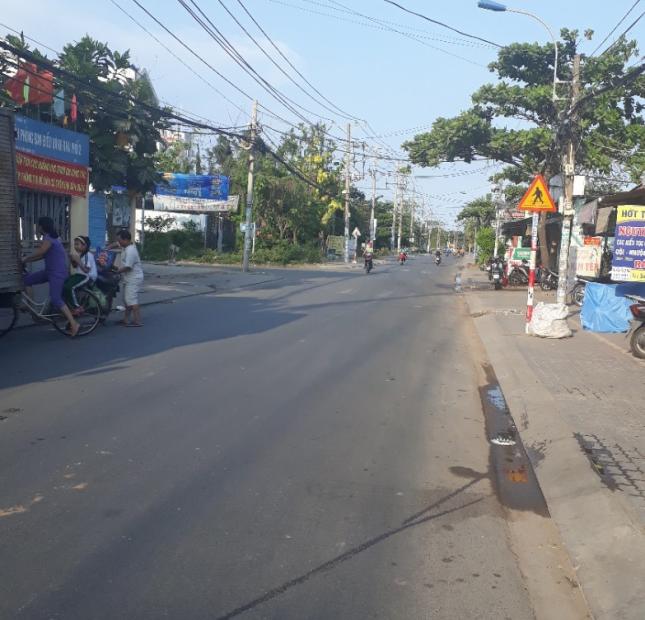 Bán gấp biệt thự D32 mặt tiền đường lớn khu dân cư Nam Long Phú Thuận, Quận 7 