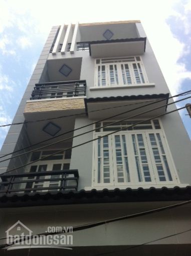 Hot, bán nhà mới đẹp, Phạm Văn Đồng, DT 4.5x10m, 3 lầu, ST, gía 5.5 tỷ