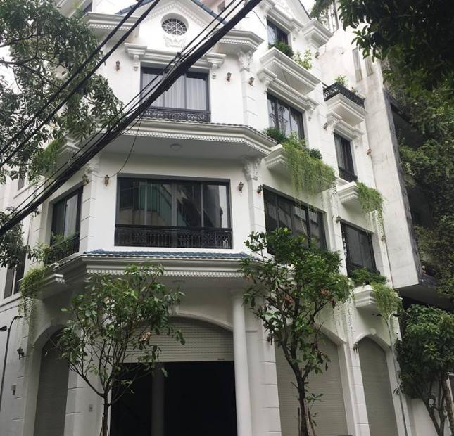 Bán nhà biệt thự góc 2MT, đường Phổ Quang, P9, Q. Phú Nhuận. DT: 9x14m, 3 lầu
