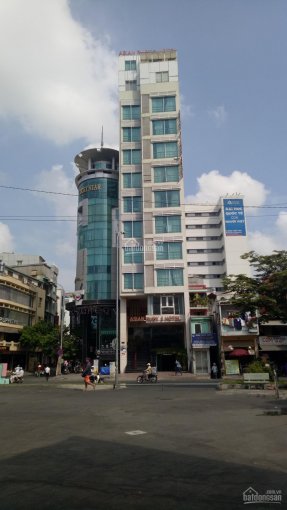 Cần bán gấp tòa nhà mặt tiền đường Nguyễn Thái Học, Q1, DT: 7m6x21m, trệt lửng, 10 lầu