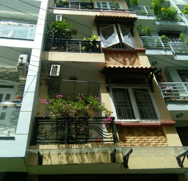Vỡ nợ bán nhà 2 mặt tiền hẻm Cao Thắng quận 10 (5x13m) 2 lầu giá chỉ 8.7 tỷ