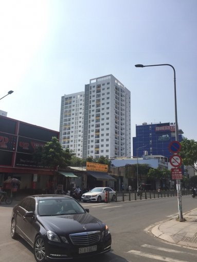 Chính chủ cần bán lại căn hộ chung cư cao cấp Carillon 5, quận Tân Phú
