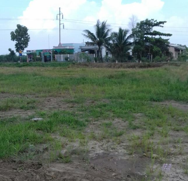 Cần bán gấp một số lô đất tại xã Vĩnh Lộc B, giá chỉ 900tr/lô. LH: 0929206904