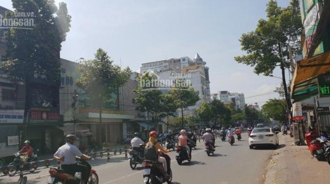 Bán nhà mặt tiền ngay trung tâm thành phố Cần Thơ, đường Trần Hưng Đạo, vị trí đẹp, TDT 410m2