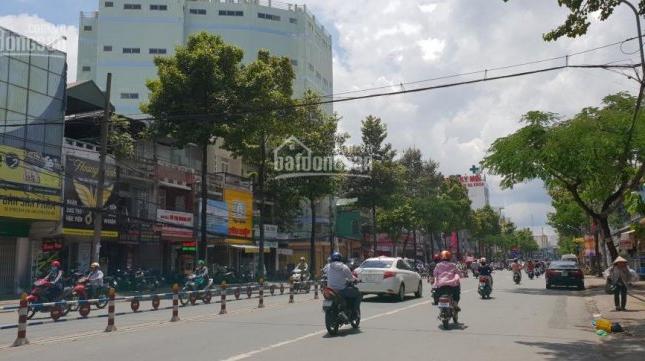 Bán nhà mặt tiền ngay trung tâm thành phố Cần Thơ, đường Trần Hưng Đạo, vị trí đẹp, TDT 410m2