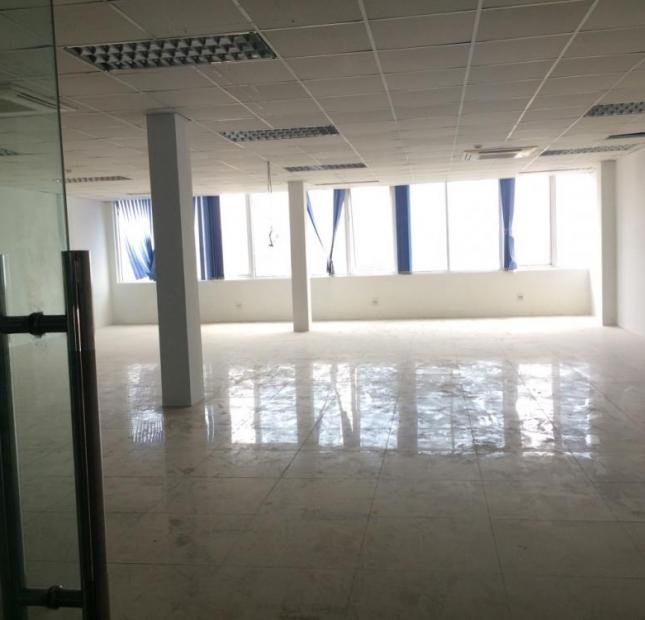 Cho thuê văn phòng 70 m2, 80 m2, Nguyễn Lương Bằng, giá từ 12 triệu/tháng