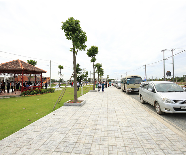 Cần tiền bán gấp 3 lô view công viên dự án Cát Tường Phú Sinh, 680 triệu. LH chủ 0354.725.469