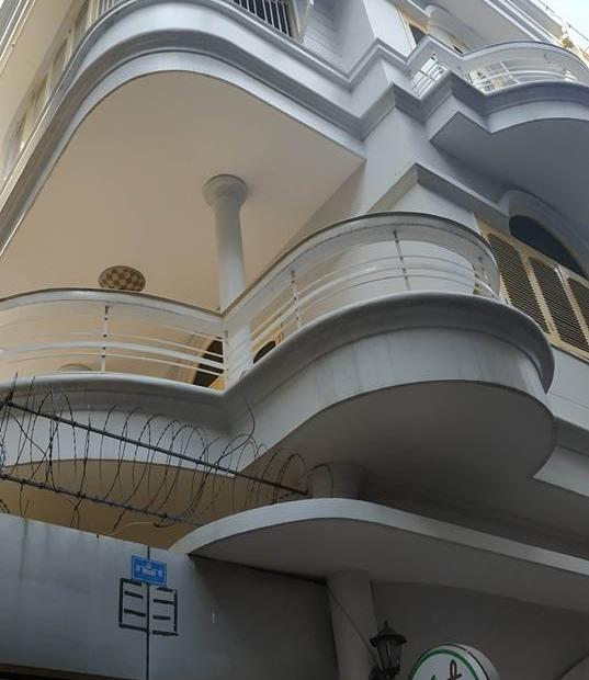 Bán nhà đẹp 4 tầng, phố Láng Hạ, 73m2, lõi Đống Đa, ô tô vào nhà 8.89 tỷ