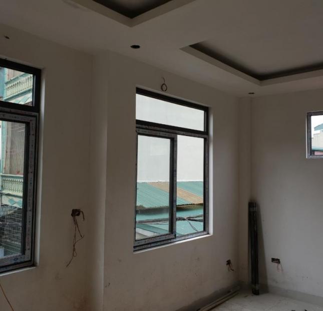 Bán nhà riêng 4 tầng xây mới Yên Xá, cuối đường Nguyễn Khuyến, Hà Đông DT 40m2 * 4 tầng, giá 2,2 tỷ