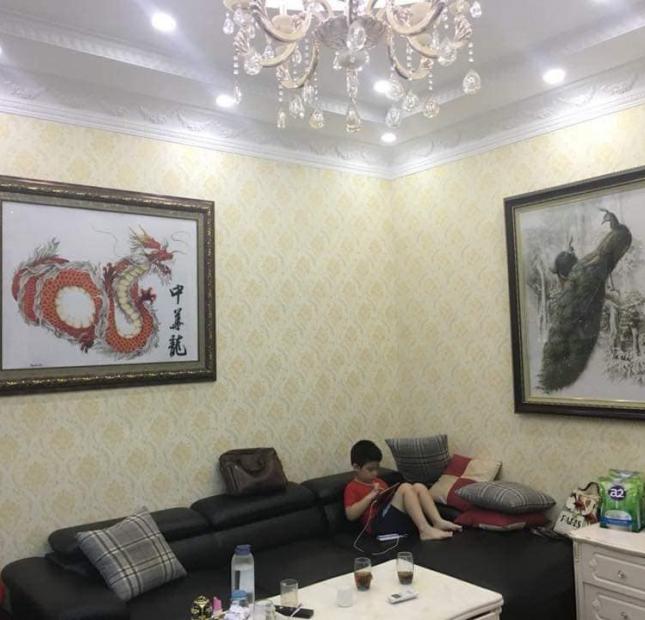 Nhà ô tô tránh, nội thất đẹp Vương Thừa Vũ, Thanh Xuân kinh doanh