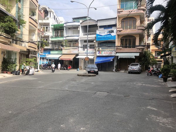 Bán nhà mặt bán nhà mặt tiền Trần Bình Trọng, Q. 5, DT 4,1x17m, Gía 21 tỷ TL 