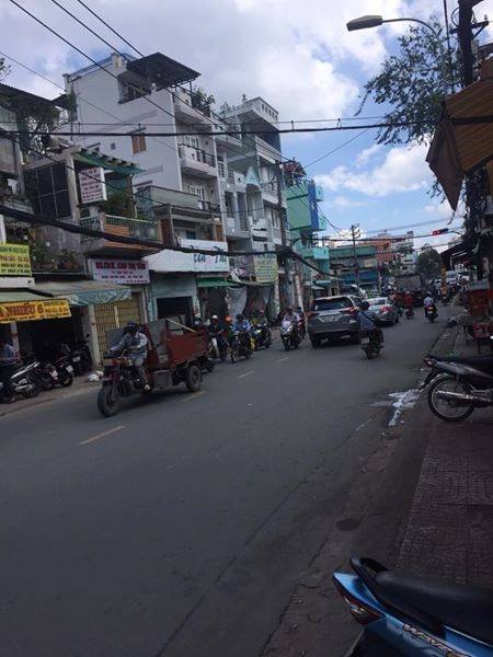 Nhà đẹp đường 8, Tăng Nhơn Phú B, Q. 9, 120m2, xe hơi quay đầu