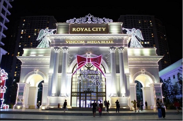 Cho thuê sàn thương mại Royal City 230m2 thích hợp làm văn phòng sàn giao dịch thương mại, dịch vụ