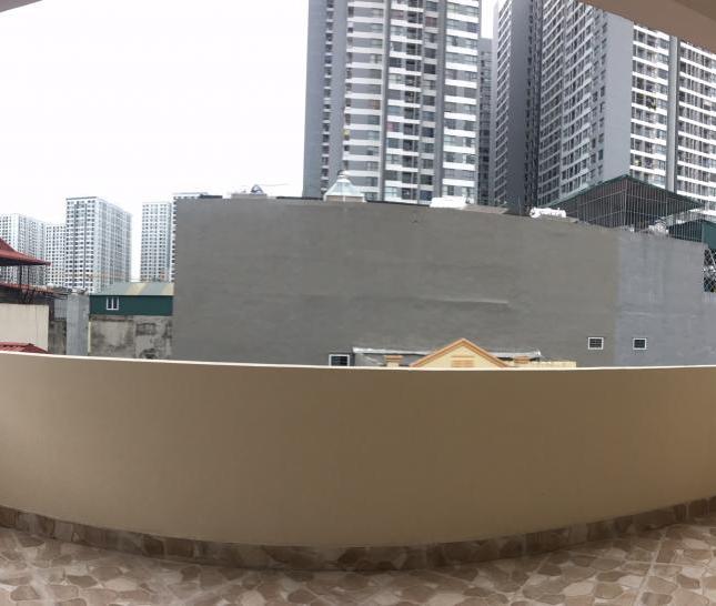 Bán nhà mới ngõ 87 Lê Thanh Nghị, 40m2, xây 5 tầng, 15m2 sân, 7 phòng, thoáng trước sau, 4.3 tỷ