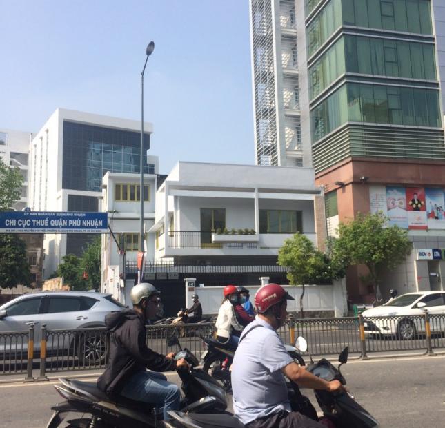 Cho thuê nhà mặt phố tại đường Nguyễn Văn Trỗi, Phú Nhuận, Hồ Chí Minh, DT 218m2. Giá 506 tr/th