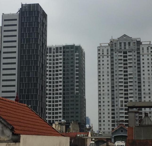 Bán nhà vip 6 tầng phố Vũ Ngọc Phan, thang máy, ô tô đỗ thoải mái, KD VP, 13,8 tỷ