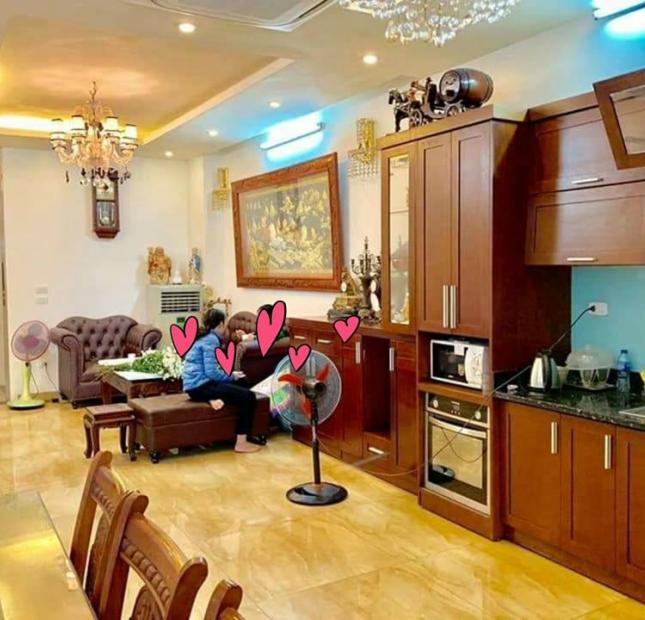 Bán nhà tặng 3 mặt phố Lạc Trung, Hai Bà Trưng, 100m2 thang máy, kinh doanh vô địch