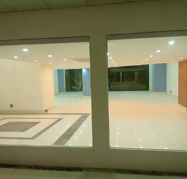 Cho thuê sàn thương mại 200m2, đường Hoàng Quốc Việt