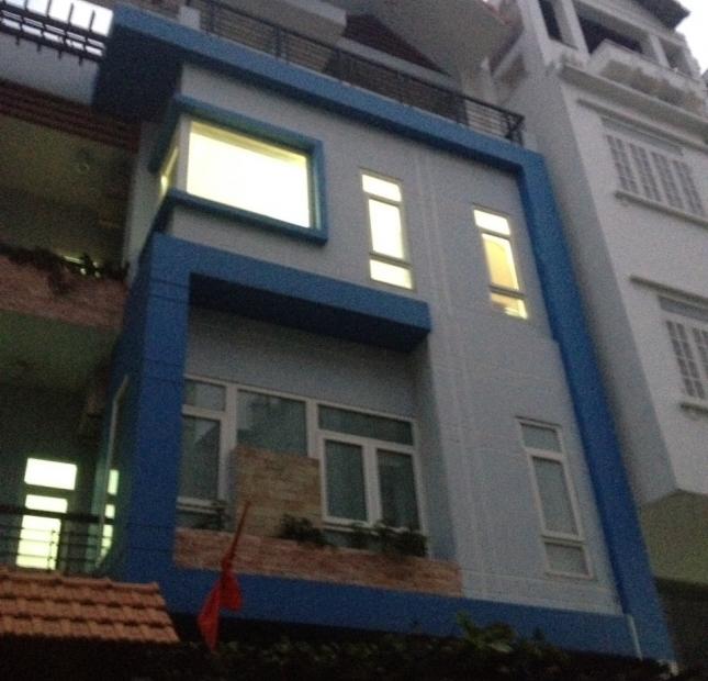 Cần bán gấp nhà thu nhập trên 100tr/th 1 trệt, 7 lầu thang máy 7x25m đường Lê Quang Định, giá 22 tỷ