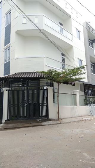 Cho thuê nhà nguyên căn hẻm Trần Nhật Duật, Tân Định, Quận 1