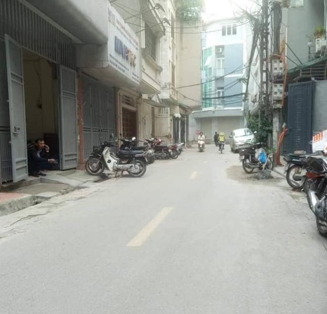 Bán nhà phố Cù Chính Lan, Thanh Xuân 41m2 * 4 tầng, giá 5,8 tỷ
