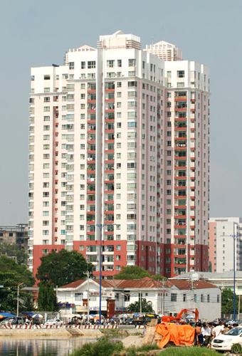 Bán căn hộ Phúc Thịnh, Q5, DT 80m2, 2PN, 2WC, đầy đủ nội thất, sổ hồng, giá 2.6 tỷ thương lượng