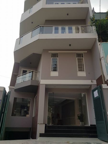 Chủ nhà bán gấp nhà MT Nguyễn Chí Thanh DT: 4x16m 3 lầu cực đẹp giá chỉ có hơn 17 tỷ