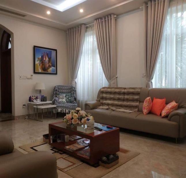 Cho thuê villa đường 55, Thảo Điền, Quận 2, 1000m2, giá 136.5 triệu/tháng