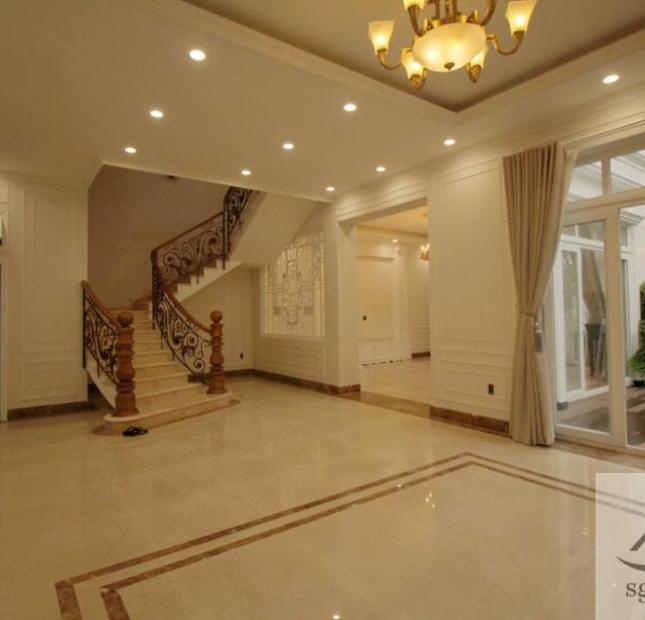 Cho thuê villa Thảo Điền 300m2, trệt, 2 lầu, 6PN, 5WC, nội thất cơ bản, giá 94 tr/th