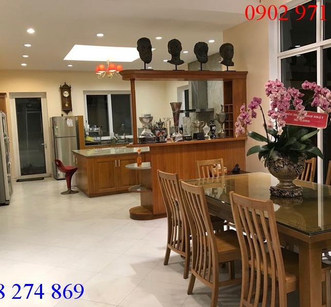 Cho thuê villa đường 43, Thảo Điền, Quận 2, 320m2, giá 157.5 triệu/tháng