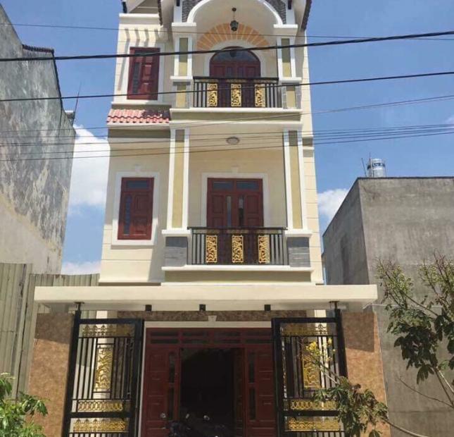 Cần bán nhà 3 tầng đẹp ở Bình Chuẩn, Thuận An, Bình Dương