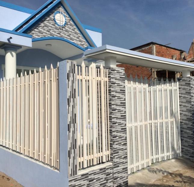 Nhà mới xây hẻm ô tô vào tại xã Đạo Thạnh, TP Mỹ Tho, Tiền Giang