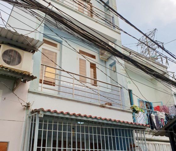 Nhà 2 lầu hẻm 994 Huỳnh Tấn Phát, P. Tân Phú, Quận 7 cần bán gấp