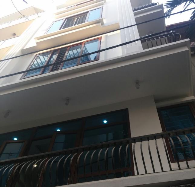 Cho thuê nhà MP Nguyễn Văn Huyên, Cầu Giấy. DT 66m2 x 6 tầng, mặt tiền 5,5m