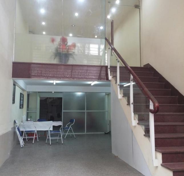 Cho thuê nhà MP Nguyễn Chánh, DT 60m2 x 8 tầng, mặt tiền 5m có sẵn hệ thống điều hòa, thang máy