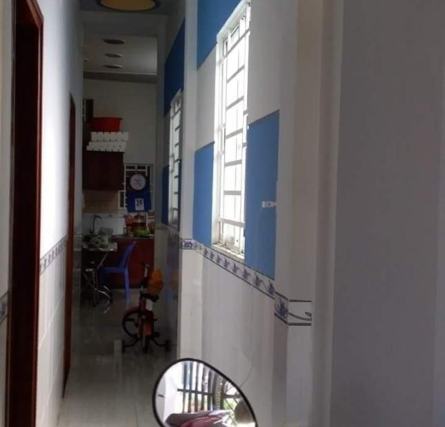 Nhà hoàn công mới 95% giá rẻ ngay trung tâm Ninh Kiều, hẻm 11 bệnh viện đa khoa trung ương