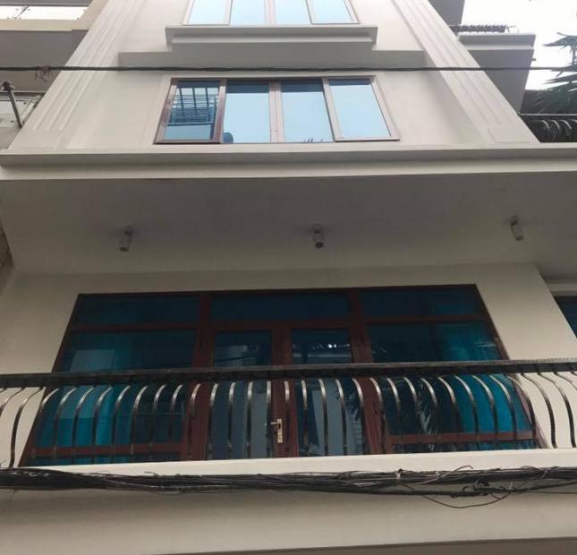 Bán nhà phố Nguyễn Thị Thập, DT 60 m2, MT 5m giá 8 tỷ, ngõ ô tô tránh