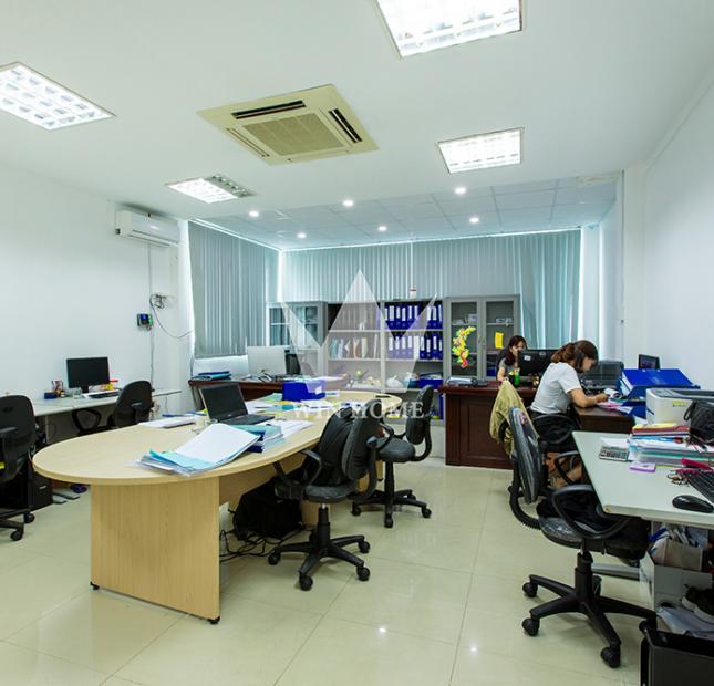 Tòa nhà văn phòng Win Home cho thuê văn phòng DT 35m2 Đào Duy Anh, Phú Nhuận