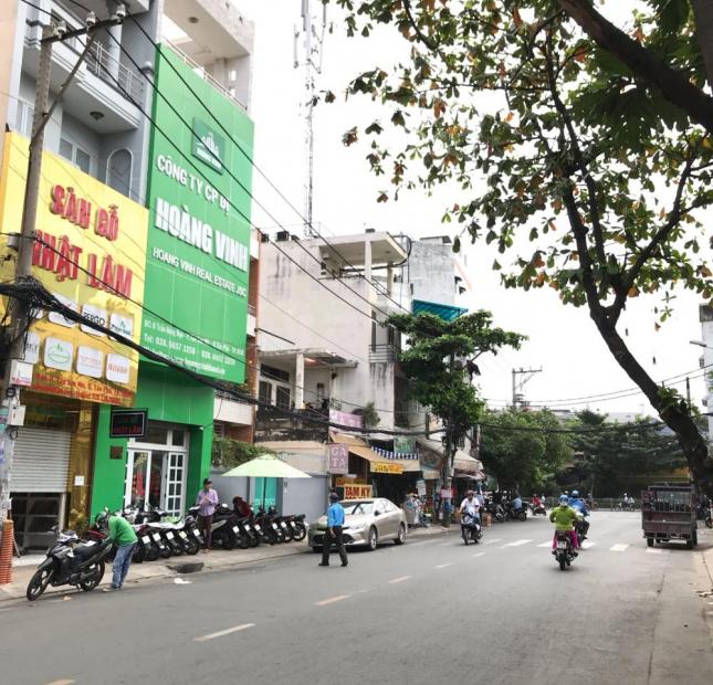 Bán nhà MTKD sầm uất đường Trần Hưng Đạo, DT 4.2x18m