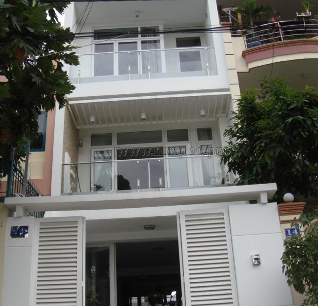 Bán nhà mặt tiền Bùi Thị Xuân, quận 1, DT 4,2mx18m, 5 lầu sân thượng
