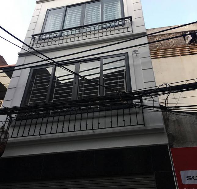 Cho thuê nhà tại Vương Thừa Vũ 50m2 x 5 tầng, 20 tr/th