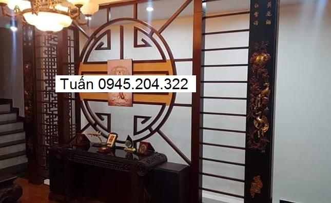Cần bán nhà mới đẹp ở ngay phố Lạc Long Quân, gara, 55m2, chỉ 9 tỷ, 0945204322