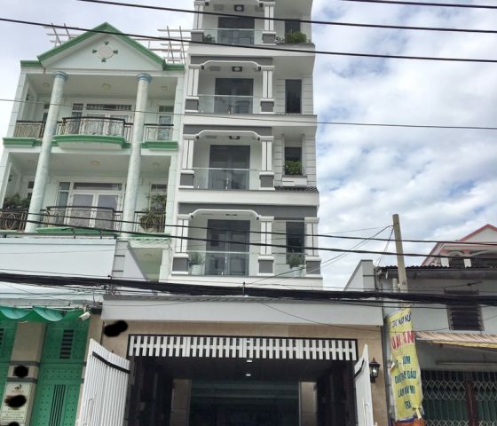 Khách sạn 18 phòng cần bán gấp Bùi Văn Ba, P. Tân Thuận Đông, Quận 7