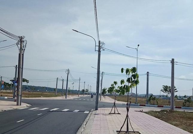 Bán 4 lô đất tại siêu dự án tái định cư D2D Lộc An- Long Thành giá rẻ