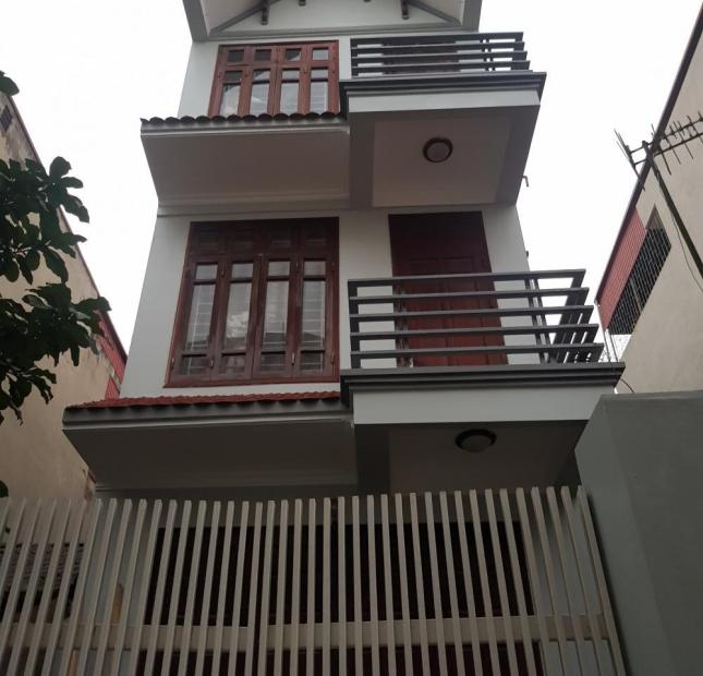 Chính chủ cần bán căn nhà 3 tầng mặt tiền đường Trần Nhân Tông, P. An Hải Bắc, quận Sơn Trà